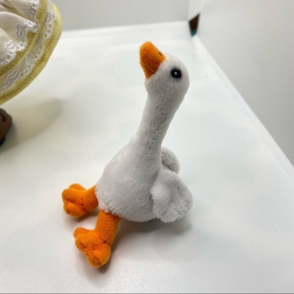 MADAME Alexander Nickelodeon's 2006 Charlotte's Web With Box - Picture 7 of 13